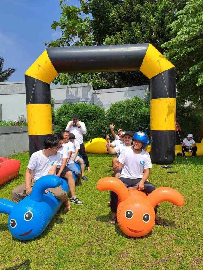 Rotasi pos permainan dalam outing tim